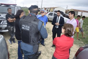 Defensor Público, Aroldo Sávio, conversa com representantes dos órgãos