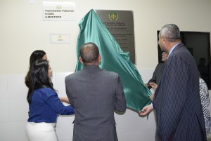 Descerramento da placa