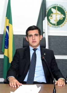 Autor da ação, defensor público Saulo Lamartine